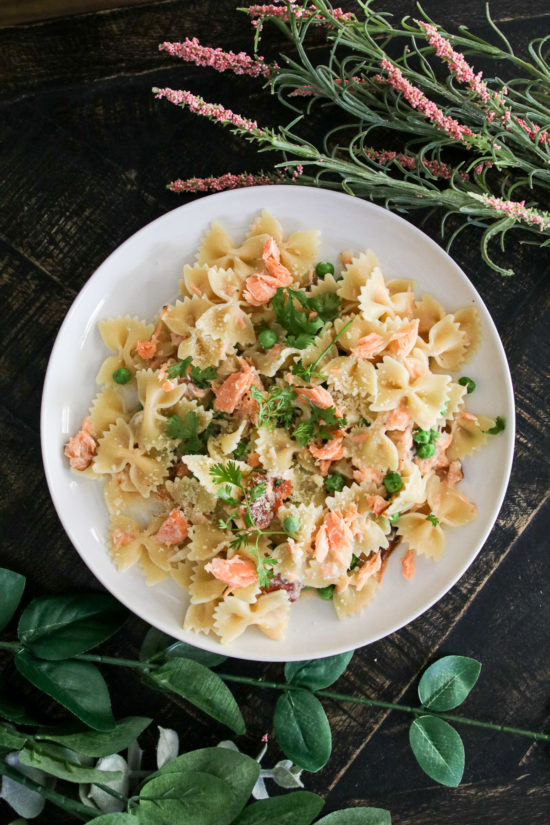 Smoked salmon pasta without cream