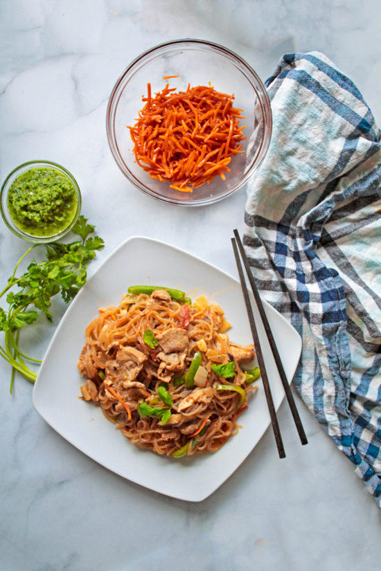 Stir-fry glass noodles with tender pork